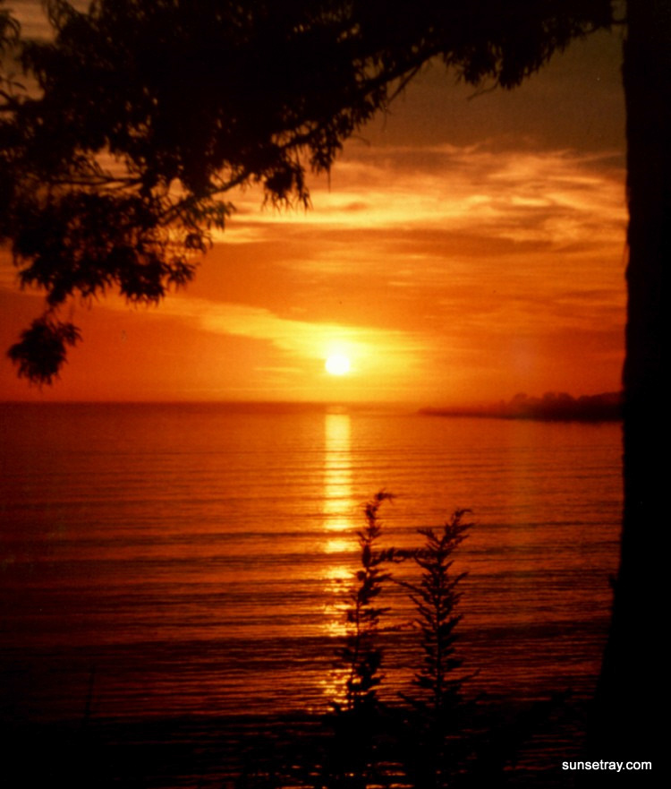 %_tempFileNamesunsetray.com%204-17-2003%204-20-16%20PM%